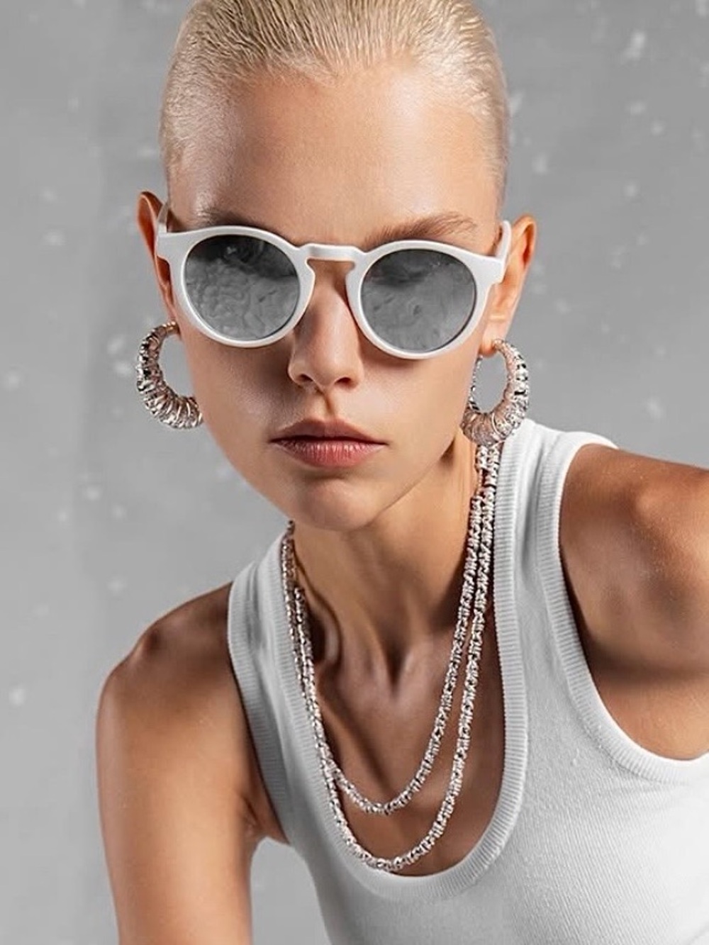 APM Monaco Enlacé Large Hoop Earrings